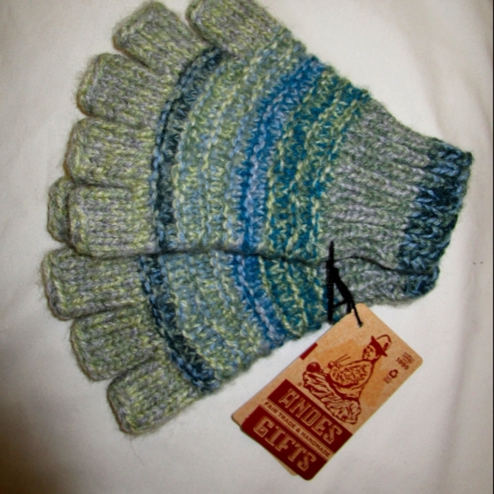 Hand knitted mittens-Fairtrade-100% Alpaca
